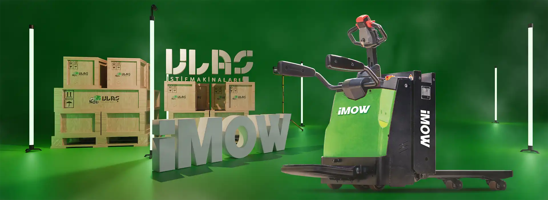 RPL251(Li) elektrikli transpalet, rampalı zeminde güçlü çekişle yüksek tempolu depo operasyonu yapıyor.